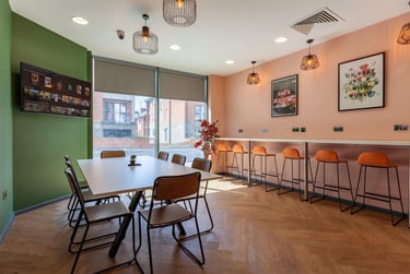1 bed studio, Crown Street, East Reading, Reading, RG12SE - Image 1